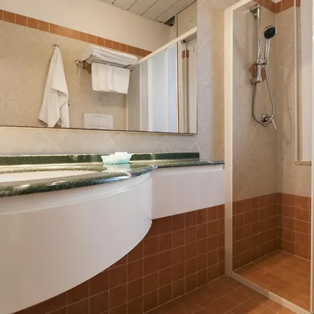 Donatella Pinarella Hotel
